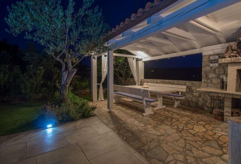 Salt & Sand Villa Корнич Экстерьер фото