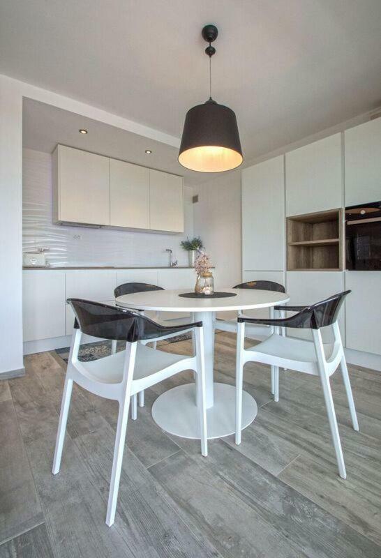 Salt & Sand Villa Корнич Экстерьер фото